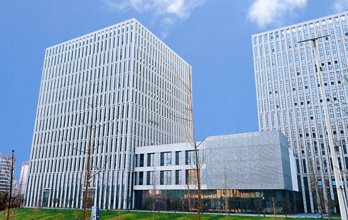 昆明市官渡区建筑设备租赁方案：降低施工成本的关键选择